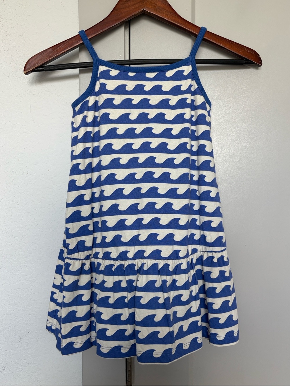 HANNA ANDERSSON BLUE AND WHITE WAVE POCKET TANK DRESS GIRLS 6-7